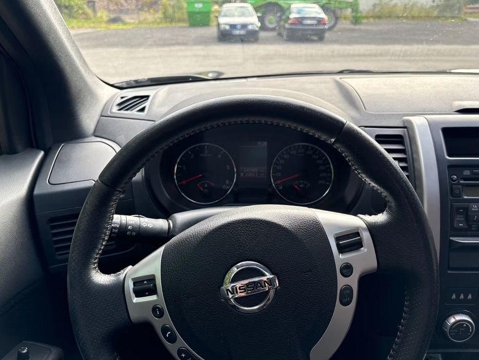 Nissan X-Traill 2011.