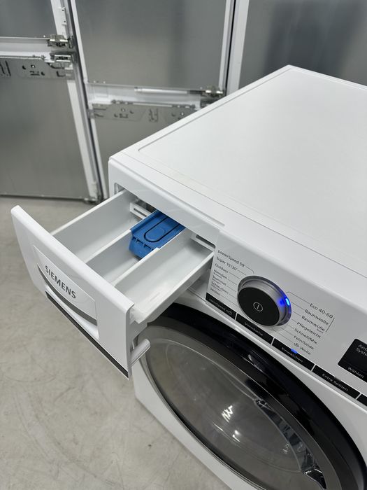 2023 рік/Пральна машина Siemens iq700