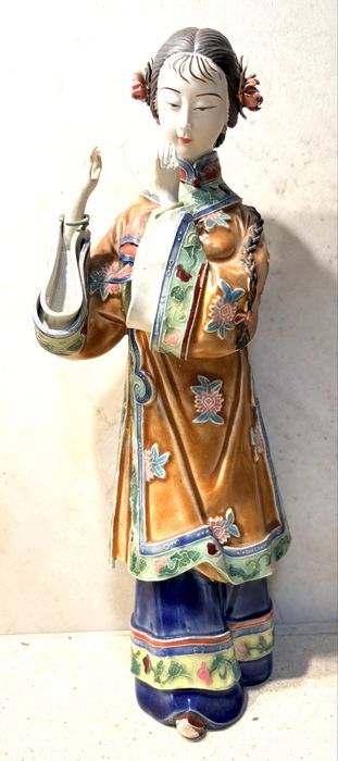 Conjunto de 3 antigas figuras chinesas em porcelana cerâmica policromada Wucai - marcadas
