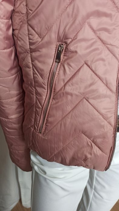 Sg Kurtka damska 36 , 38 Bershka pikowana kurtka z kapturem 36 , 38