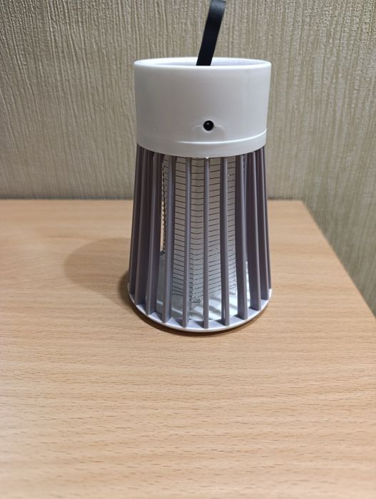 Антимоскітна лампа від комах