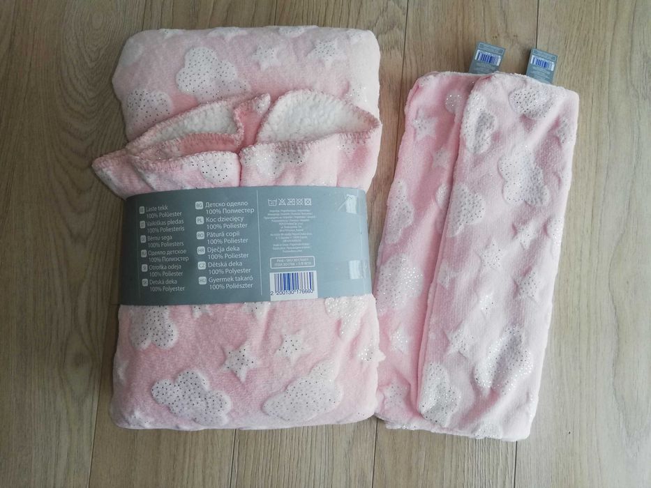 Nowe dekoracyjne poszewki na poduszki koc 120x150 pudrowy róż chmurki