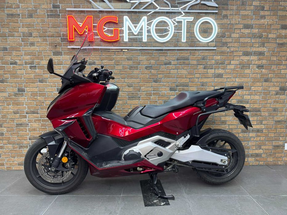 HONDA FORZA 750 Mar 21 44 Mil