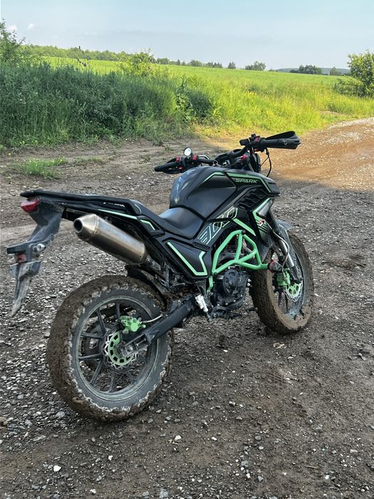Продам мотоцикл Spark300r2