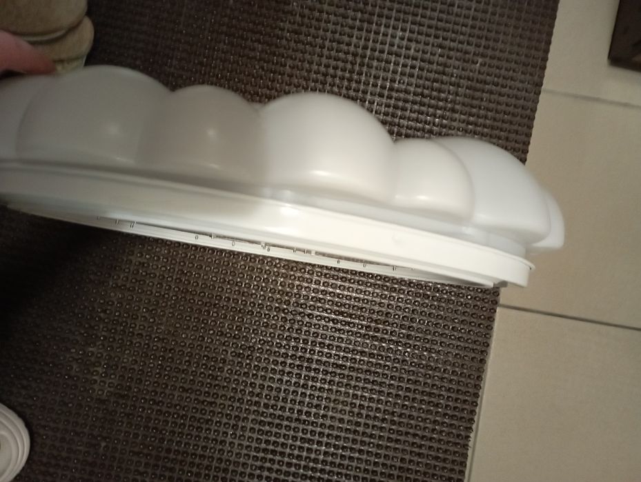 Продам бу Неробочий діодний світильник ,лампа