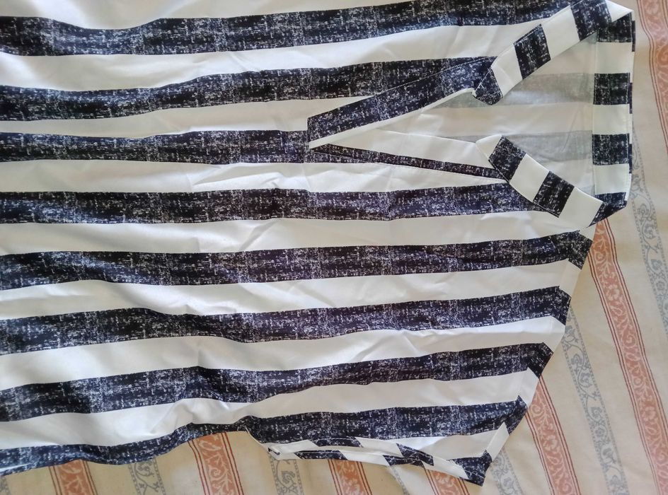 Duas blusas novas L e  XL