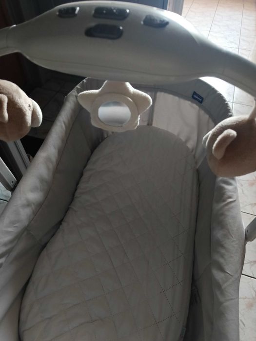 Chicco Baby Hug 4w1 – wielofunkcyjne łóżeczko dziecięce