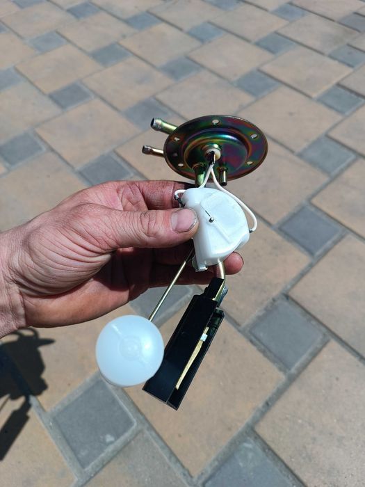 Датчик Уровня Топлива ВАЗ 2108-09  Новый Импортный Датчик Поплавок