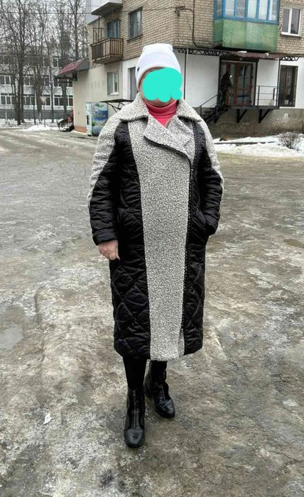 Продам   стеганное  пальто   размер 50   демисезонное.