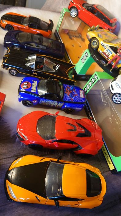 1/24 1.24 1/18 1.18Коллекционные  автомодели Maisto Burago Motormax Welly  Автопром Jada M2machines Машинки железные