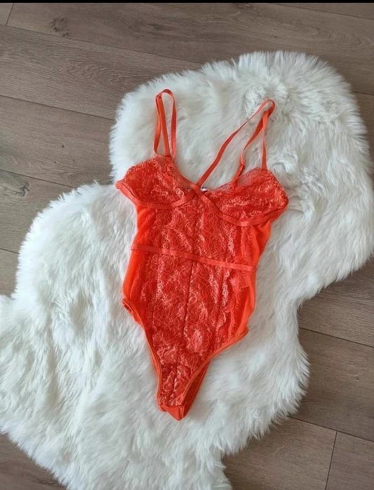 Koronkowe, odważne body XS S