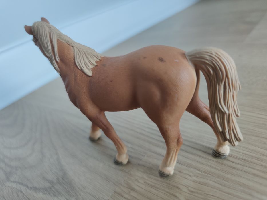 Figurka Schleich koń