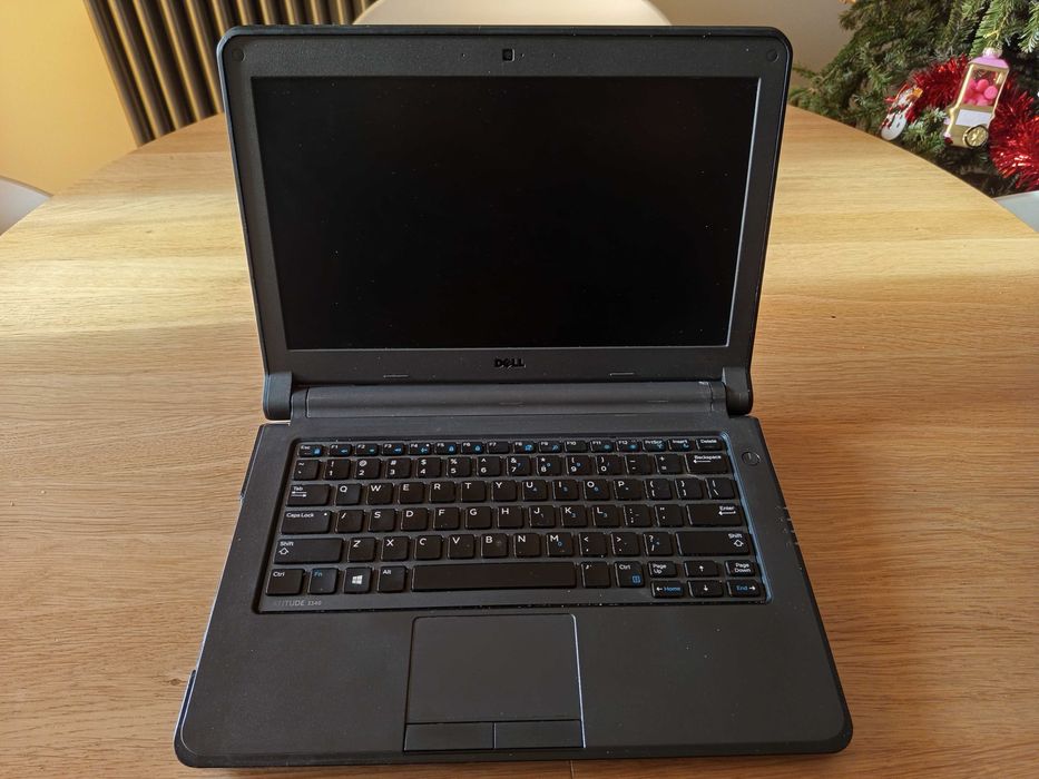 Dell Latitude 3340 z bardzo wytrzymałą baterią