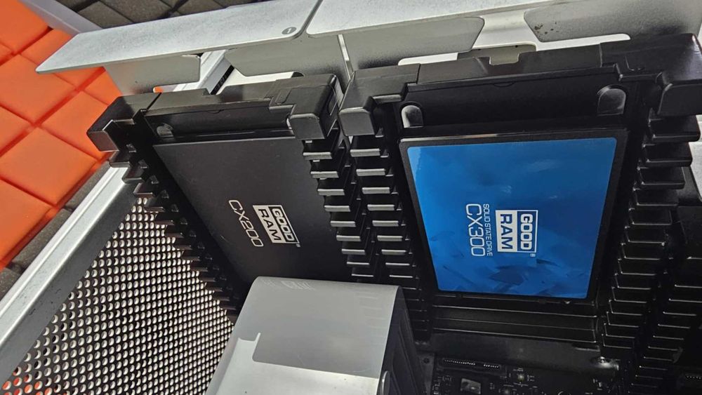 Apple Mac Pro 5.1 / 2x XEON / 12 RDZENI / 64 GB RAM /2 X SSD / R9 280X