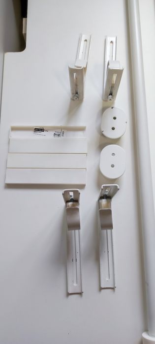 Conjunto 2 varões extensíveis + suportes e pontas