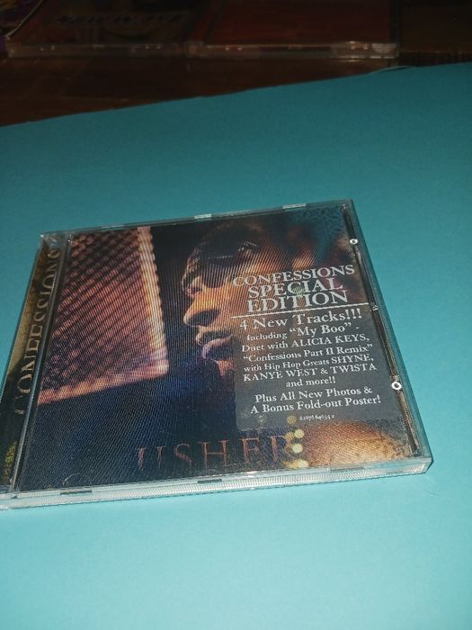 2 CD's Usher original