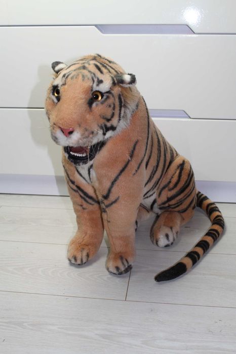 Большой тигр игрушка