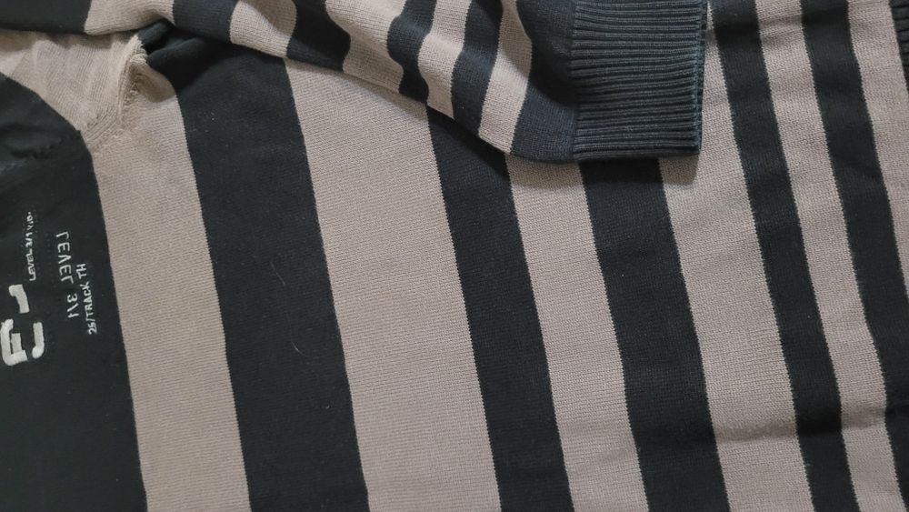 Sweter z długim rękawem