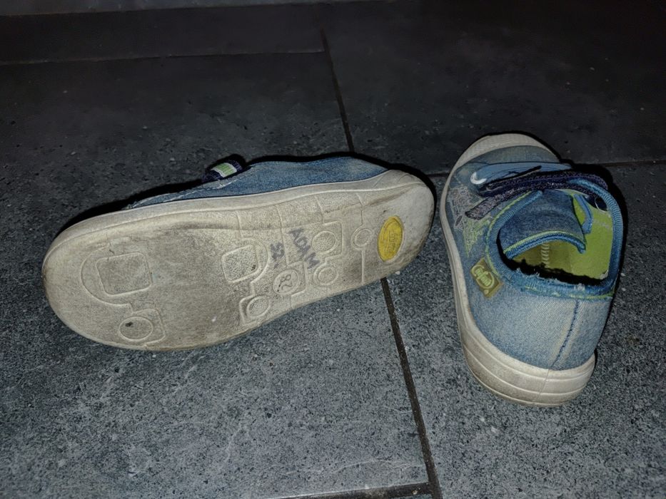 Trampki chłopięce r. 28