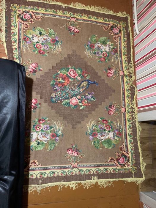 Ковер гобелен ручной работы вышитый