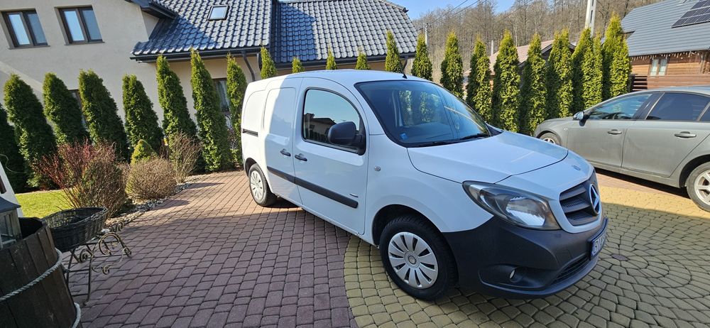 Mercedes Citan 109