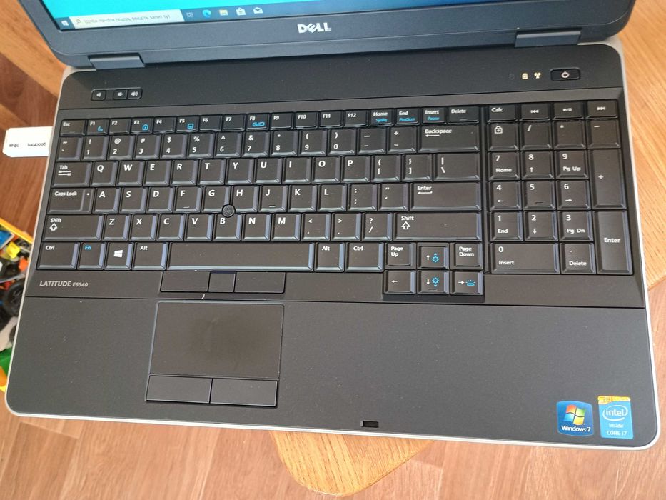 Ігровий ноутбук Dell e6540 i7\16gb\AMD 8790m\256 ssd