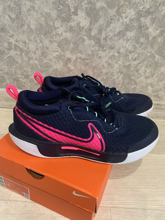 Кросівки чоловічі