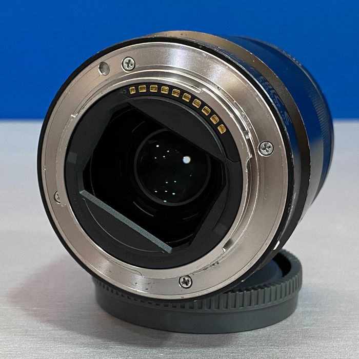 Sony Carl Zeiss Sonnar FE 55mm f/1.8 ZA T*