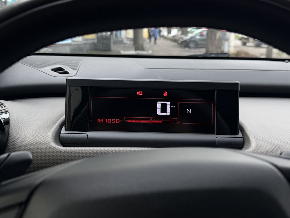 Citroen C4 Cactus 2014 | 1.6 дизель | Автомат