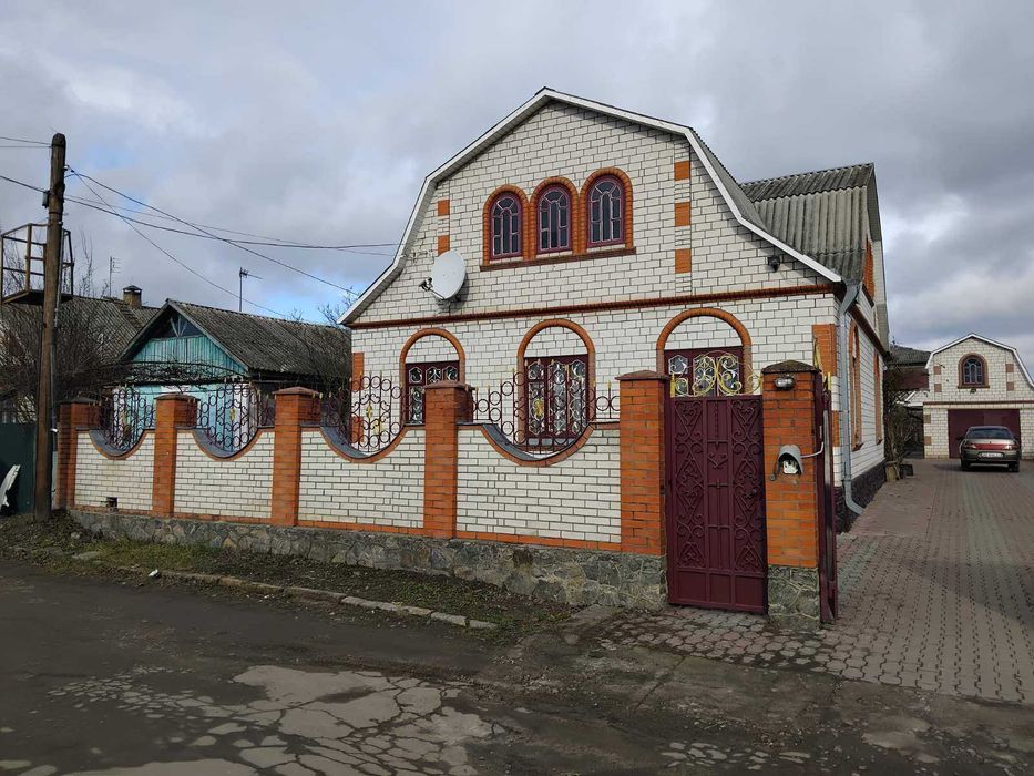 Продам будинок (9842)