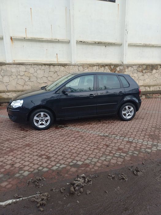 Volkswagen Polo в рідній фарбі