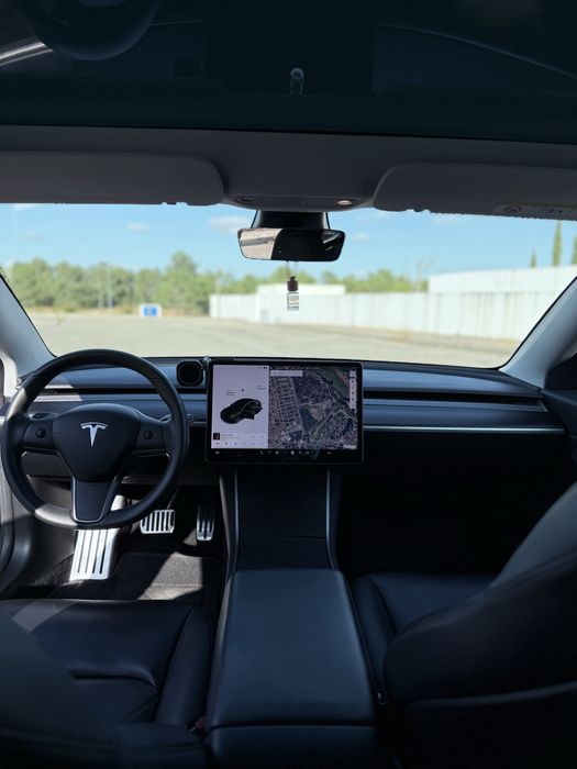 Tesla model 3 standard range plus