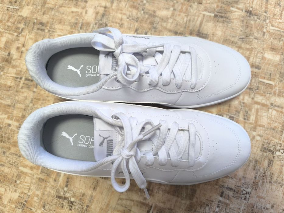 білі кросівки Puma