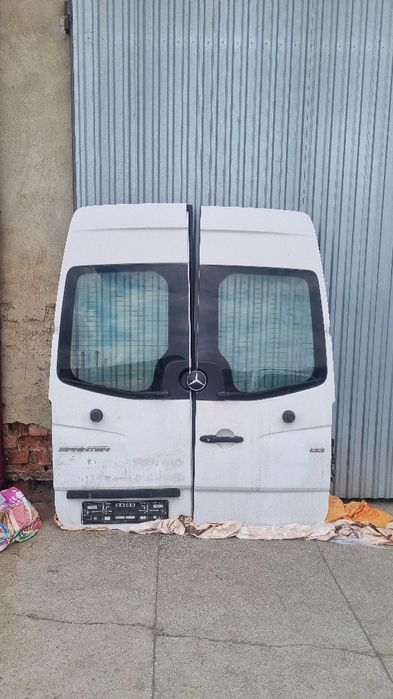 Двері спринтер 906 високі задні і бокові