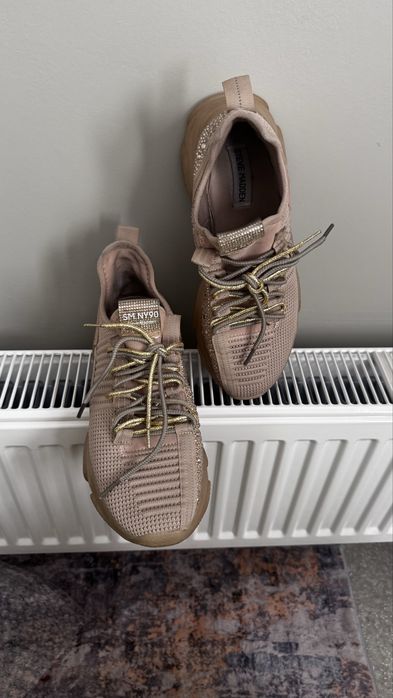 Steve madden кросівки