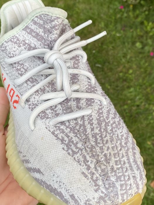 Yeezy Boost 350 v2 blue tint r. 40