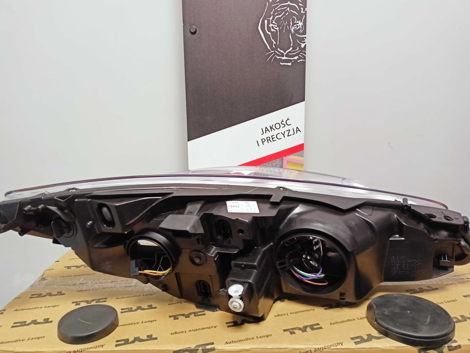 Peugeot 308 11- Lampa/Reflektor przód lewy /H1+H7
