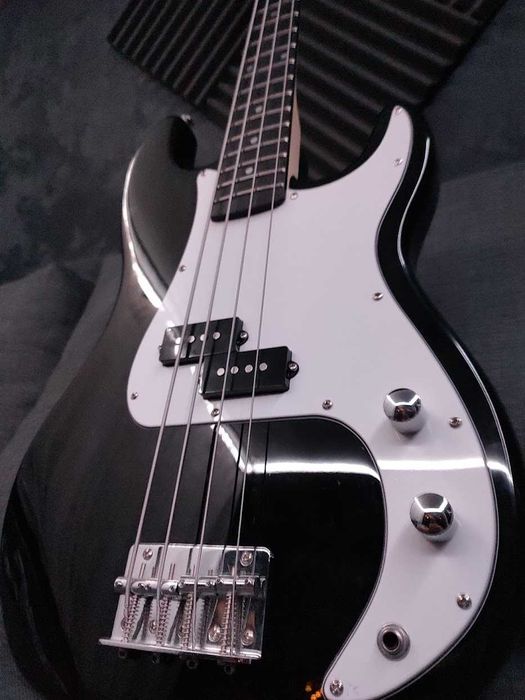 Gitara Basowa Harley Benton