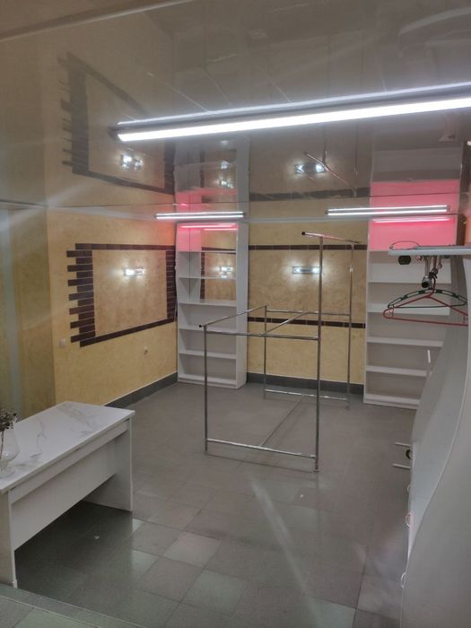 Здається підвальне приміщення на проспекті Грушевського