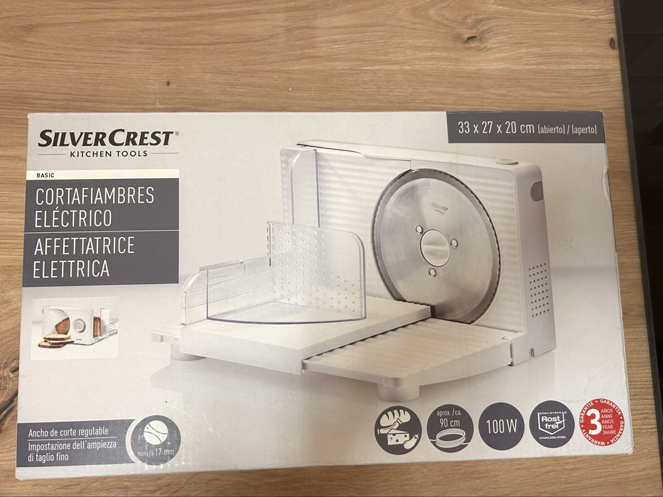 Fiambreira elétrica SilverCrest, modelo dobrável compacto