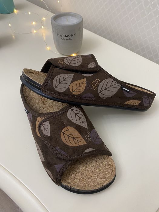 Жіночі ортопедичні тапочки Inblu на липучці,коркова устілка.