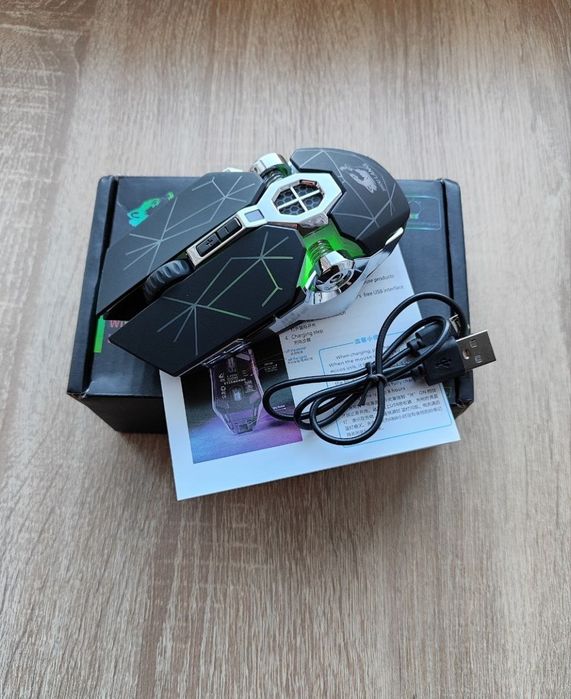 Мышь лазерная, беспроводная с аккумулятором, бесшумная, с подсветкой.