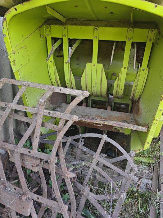 Продам тюкопресс до комбайна class comet