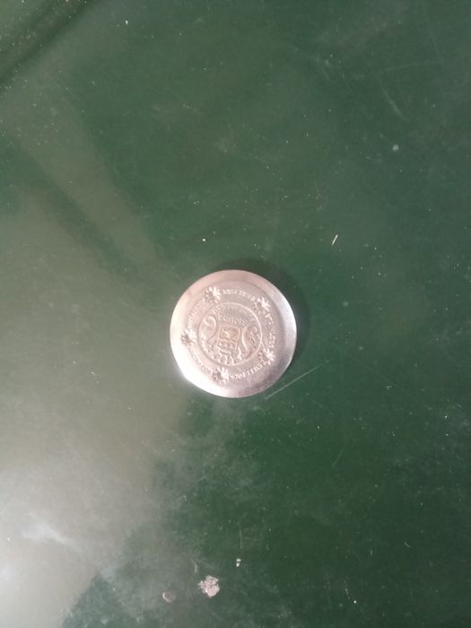 Uma caixa aço Omega. Duas tampas. Uma Sicura