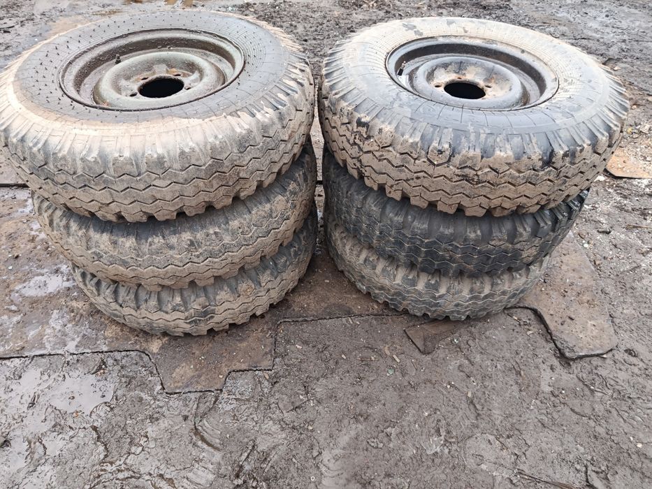 Продам колеса в сборе УАЗ. R 15.родная.