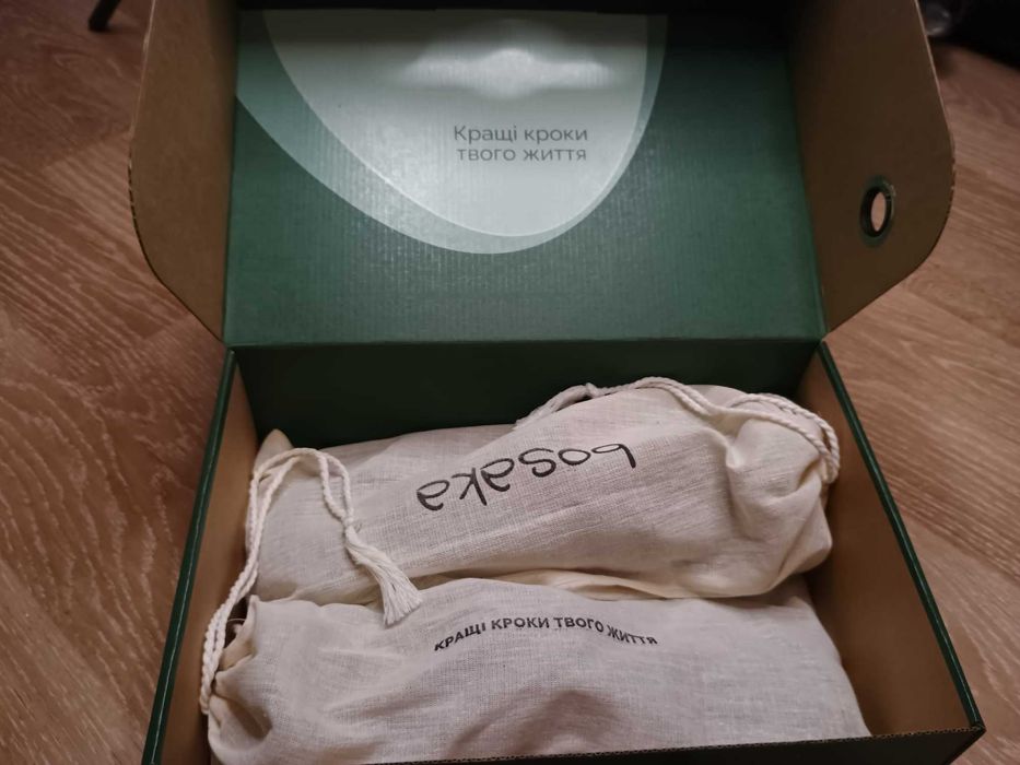 Шкіряні анатомічні кросівки Bosaka 41 р