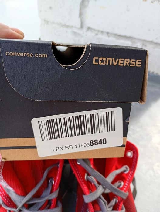 Convers кеди лимитована серія.