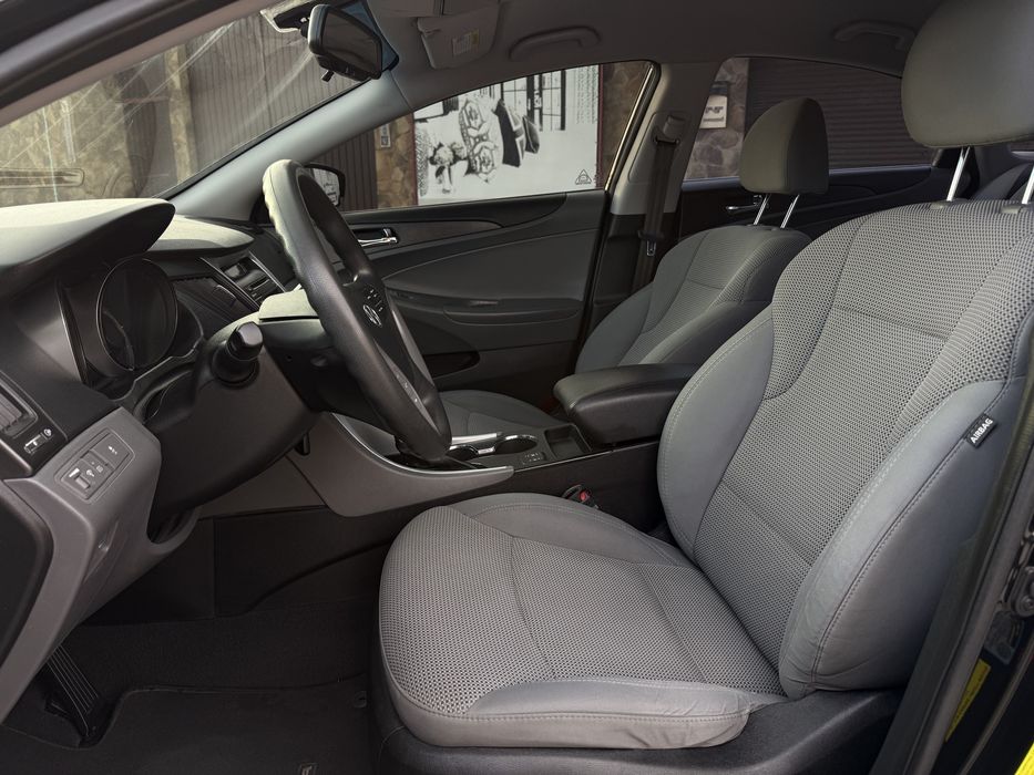 Продама Hyundai Sonata 2013 рік