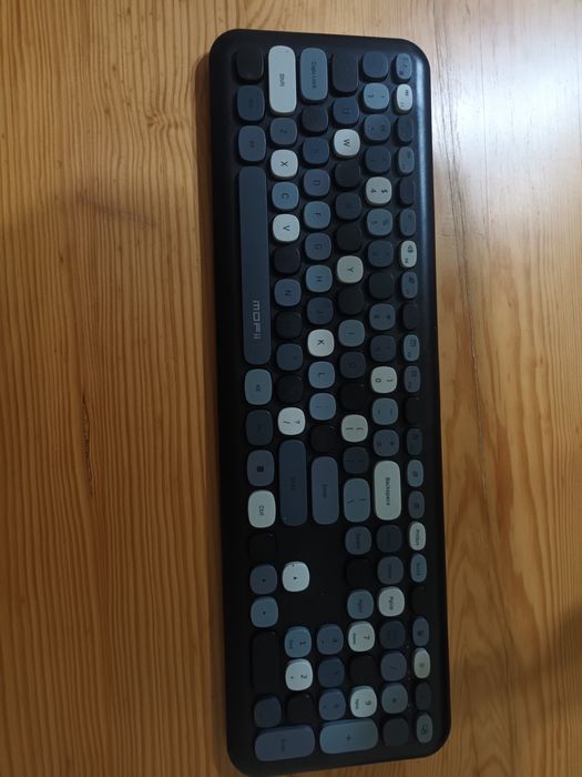 Teclado e rato wireless. Novo