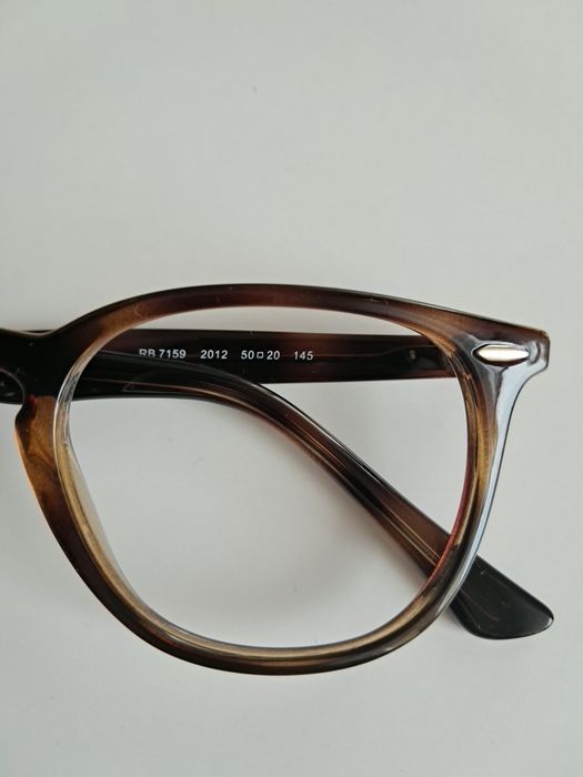 Oprawki korekcyjne damskie marki Ray Ban